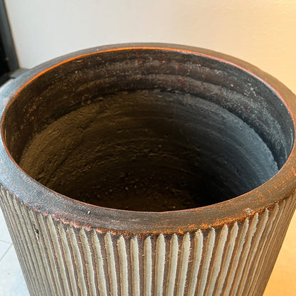 チャコールストライプポット_接写