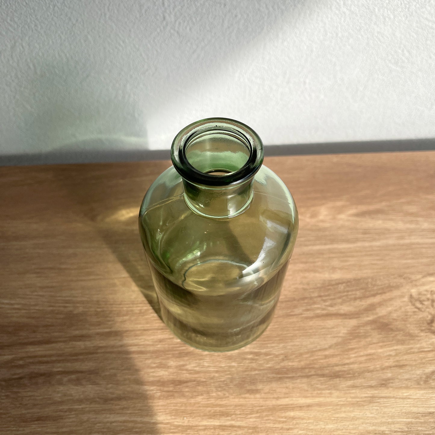 スモーキーグリーンガラスボトル プティ  高さ12.5cm 2